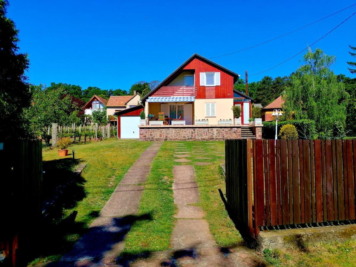 Villa Felicia Balatonszepezd Eksteriør bilde